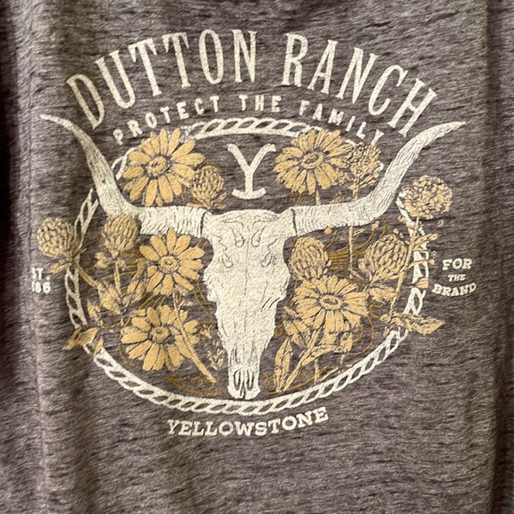 Yellowstone Dutton Ranch graphic t-shirt size Medium - Picture 2 of 4